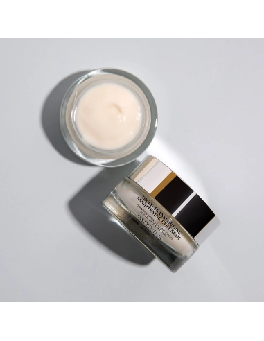 Instytutum Truly-Transforming Brightening Eye Cream - Liftingujący krem ​​do powiek z efektem rozjaśniającym 15 ml